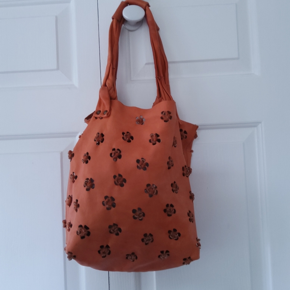 Boho Vintage Laser Cut Floral Tote Bag Peach With Attachec Wristlet Made in Ital